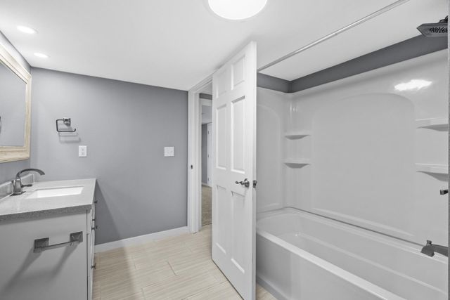 511 & 515 19TH ST SE, Minot, ND 58701