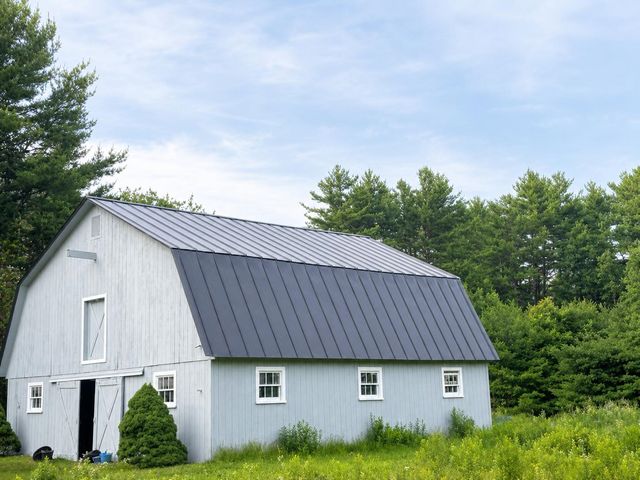 301 Shaker Street, New London, NH 03257