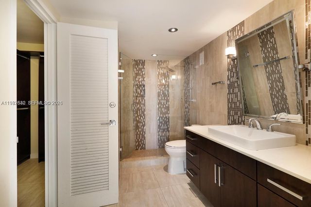 145 SE 25th Rd 502, Miami, FL 33129