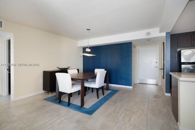 145 SE 25th Rd 502, Miami, FL 33129