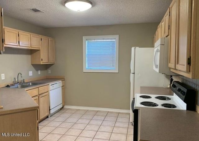 10695 Plummer Circle, Gulfport, MS 39503