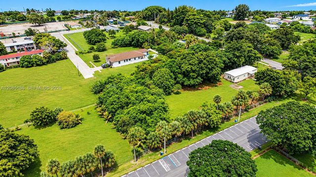 2620 NW 20th Avenue, Oakland Park, FL 33311