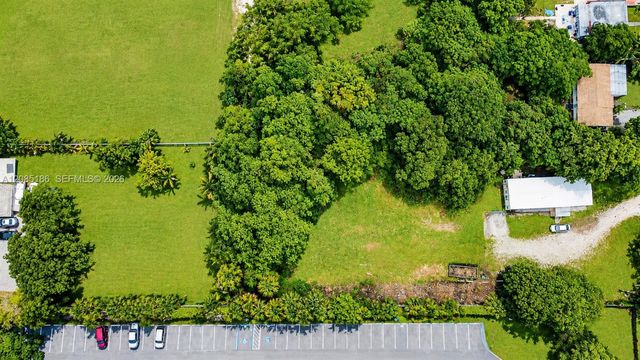 2620 NW 20th Avenue, Oakland Park, FL 33311