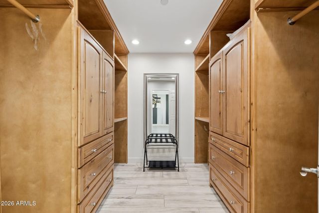 8129 E CAROL Way, Scottsdale, AZ 85260