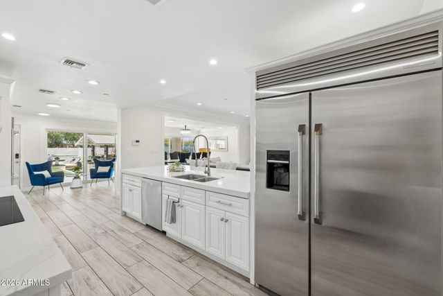 8129 E CAROL Way, Scottsdale, AZ 85260