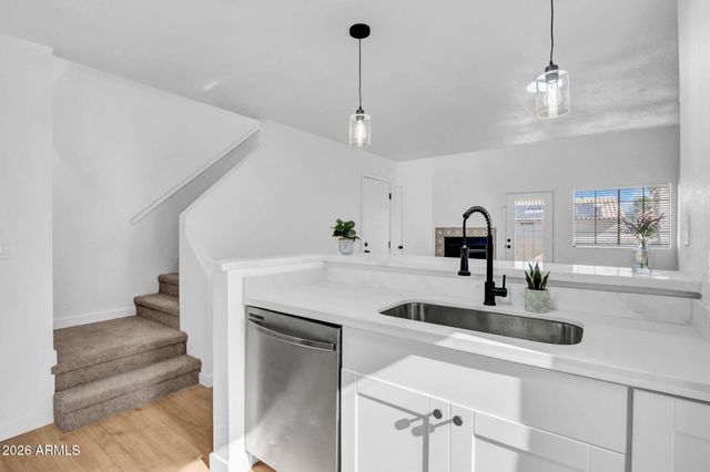 19820 N 13TH Avenue 218, Phoenix, AZ 85027