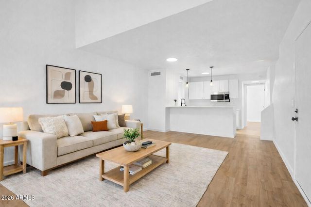 19820 N 13TH Avenue 218, Phoenix, AZ 85027