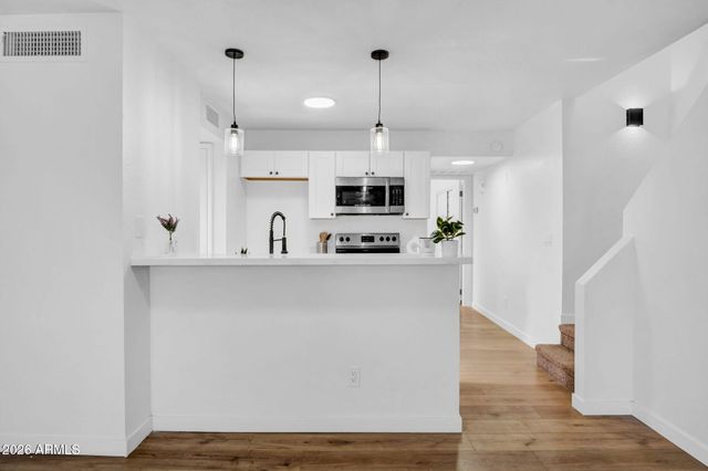 19820 N 13TH Avenue 218, Phoenix, AZ 85027