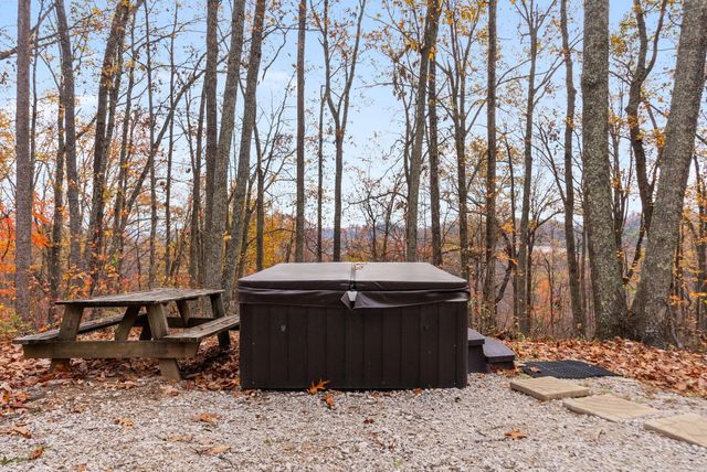 190 Forest View Lane, Stanton, KY 40380