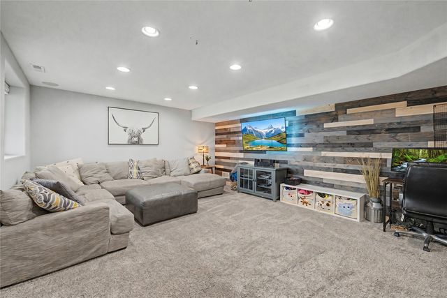 310 Aspen Drive NE, Bondurant, IA 50035