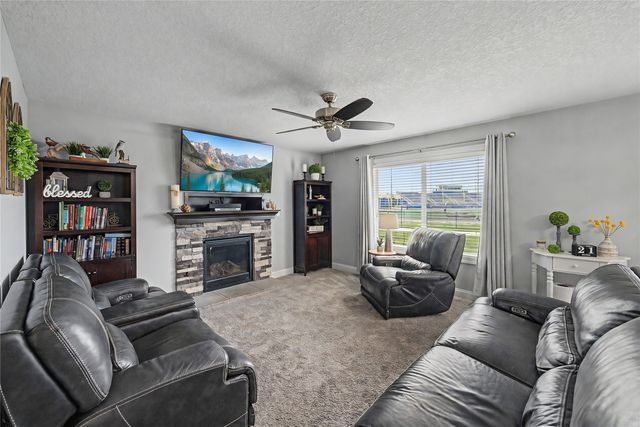 310 Aspen Drive NE, Bondurant, IA 50035