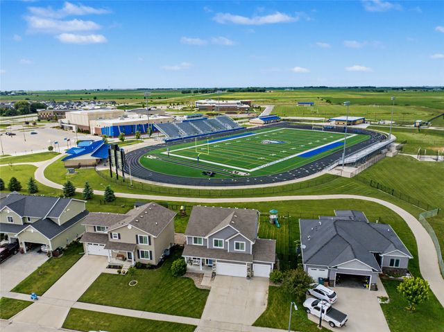 310 Aspen Drive NE, Bondurant, IA 50035