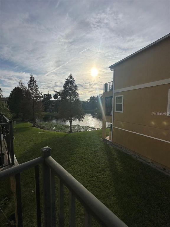 Image 9 of property listing at 4405 TUSCAN LOON DRIVE, Tampa, FL 33619