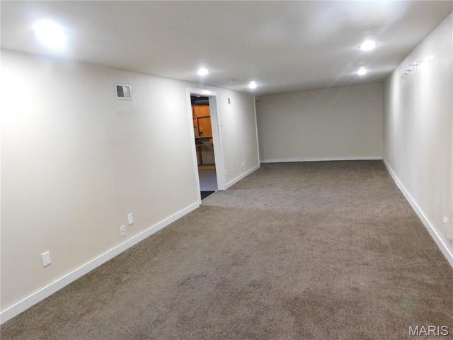 220 Arras Drive, Oakville, MO 63129