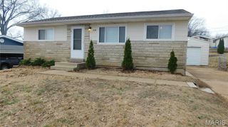 220 Arras Drive, Oakville, MO 63129