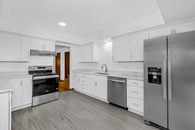 1479 Winthrop Street N, Saint Paul, MN 55119