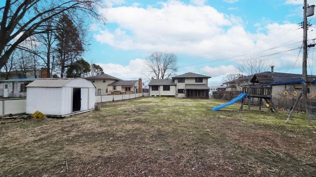 1479 Winthrop Street N, Saint Paul, MN 55119