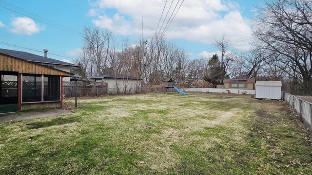 1479 Winthrop Street N, Saint Paul, MN 55119