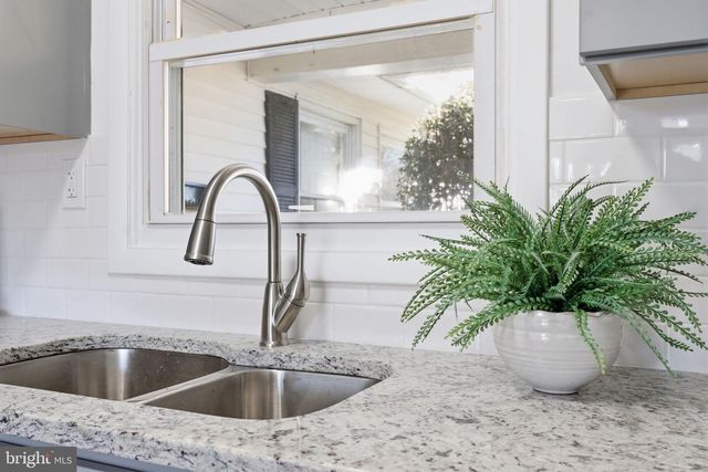 30 TIPTON LN, Willingboro, NJ 08046