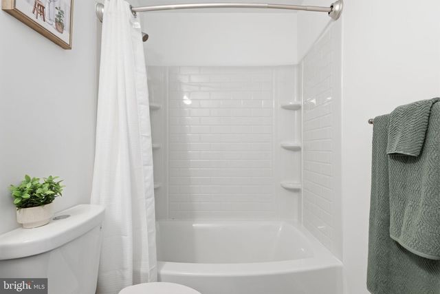 30 TIPTON LN, Willingboro, NJ 08046