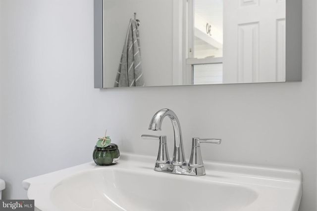 30 TIPTON LN, Willingboro, NJ 08046