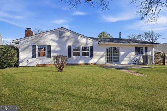 30 TIPTON LN, Willingboro, NJ 08046