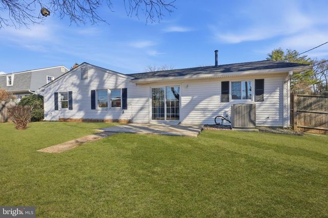 30 TIPTON LN, Willingboro, NJ 08046