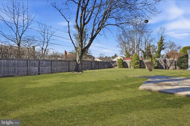 30 TIPTON LN, Willingboro, NJ 08046