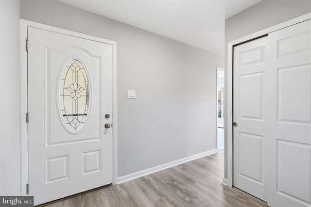 30 TIPTON LN, Willingboro, NJ 08046