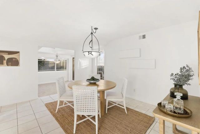 843 Santa Regina, Solana Beach, CA 92075