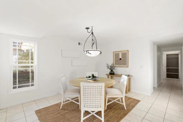 843 Santa Regina, Solana Beach, CA 92075