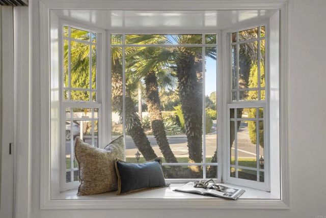 843 Santa Regina, Solana Beach, CA 92075