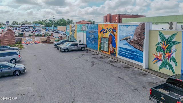 571 Harrison Avenue, Panama City, FL 32401