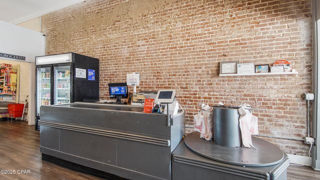 571 Harrison Avenue, Panama City, FL 32401