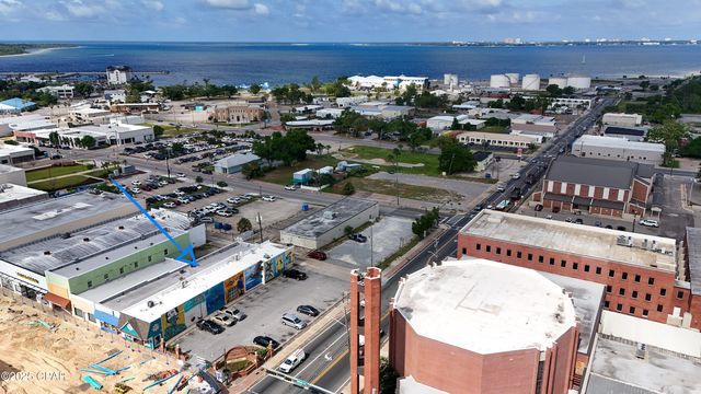 571 Harrison Avenue, Panama City, FL 32401