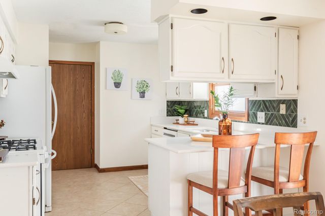 4819 Moultrie Circle, Delta Charter Township, MI 48917