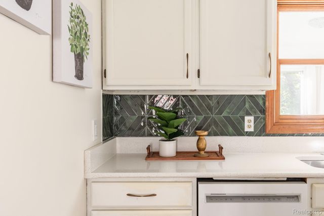 4819 Moultrie Circle, Delta Charter Township, MI 48917