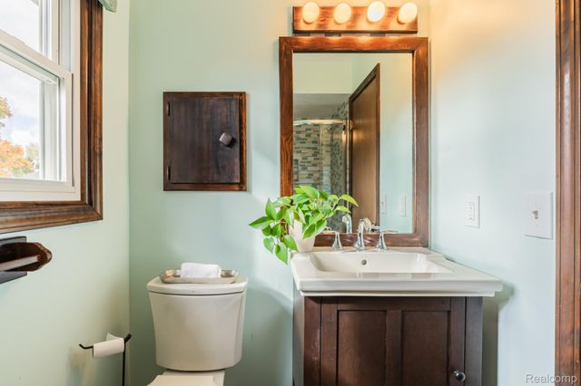 4819 Moultrie Circle, Delta Charter Township, MI 48917