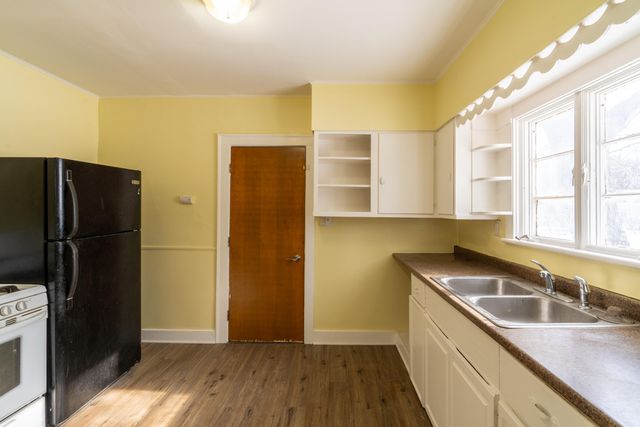 2828 7th Street, Muskegon Heights City, MI 49444