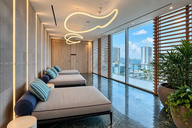 1400 Biscayne Boulevard 2504, Miami, FL 33131