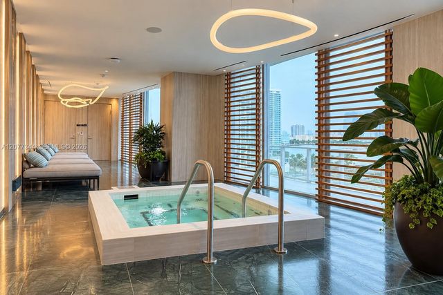 1400 Biscayne Boulevard 2504, Miami, FL 33131