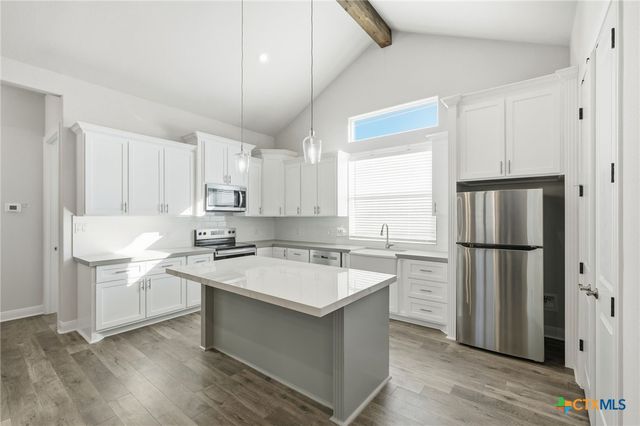 200 Waikakaaua, Bastrop, TX 78602