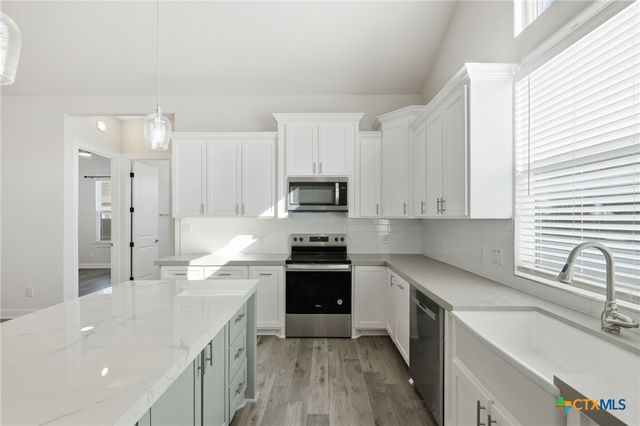 200 Waikakaaua, Bastrop, TX 78602