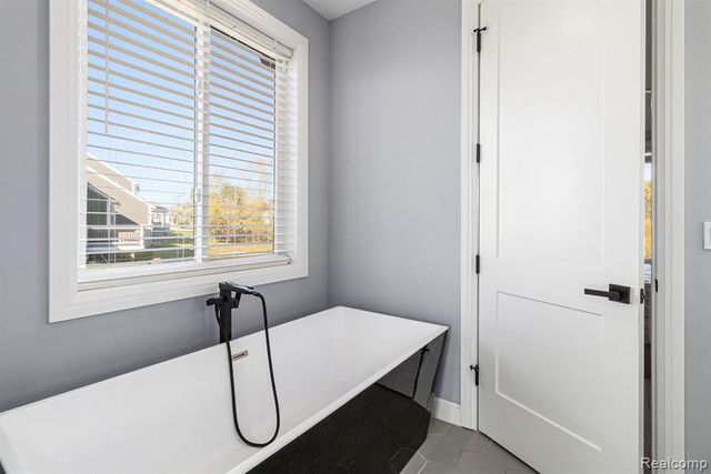 14270 Wright Drive, Linden, MI 48451