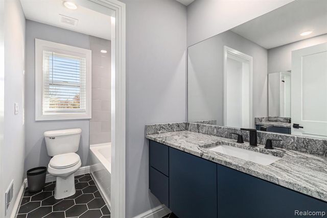 14270 Wright Drive, Linden, MI 48451