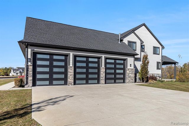 14270 Wright Drive, Linden, MI 48451