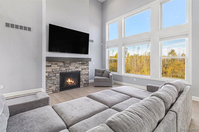 14270 Wright Drive, Linden, MI 48451