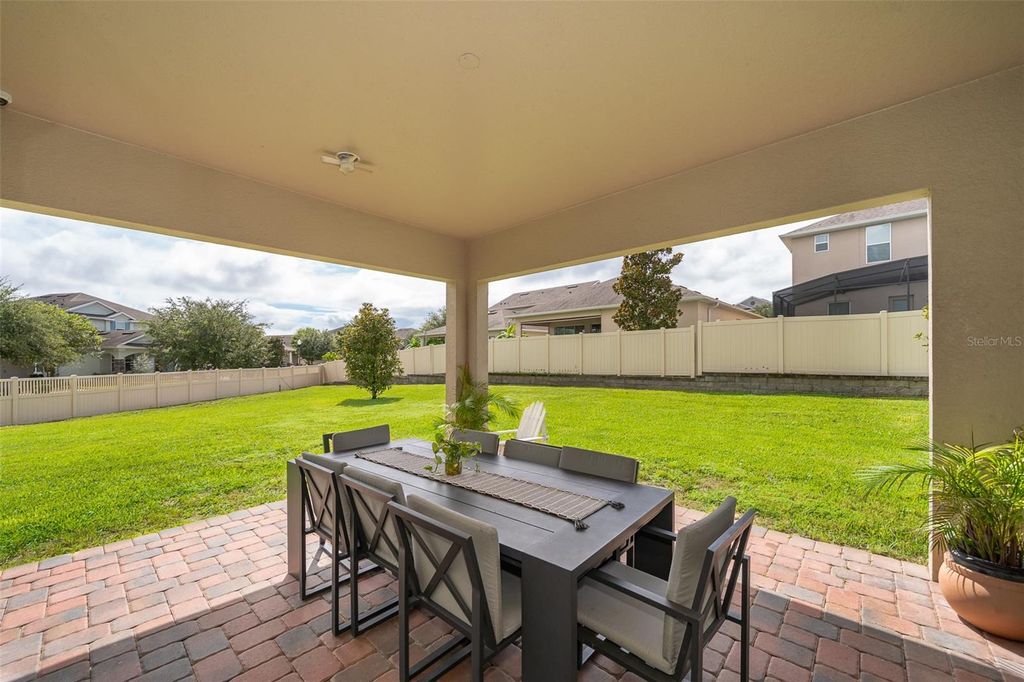 Image 40 of property listing at 15506 HONEY MANDARIN WAY, Winter Garden, FL 34787