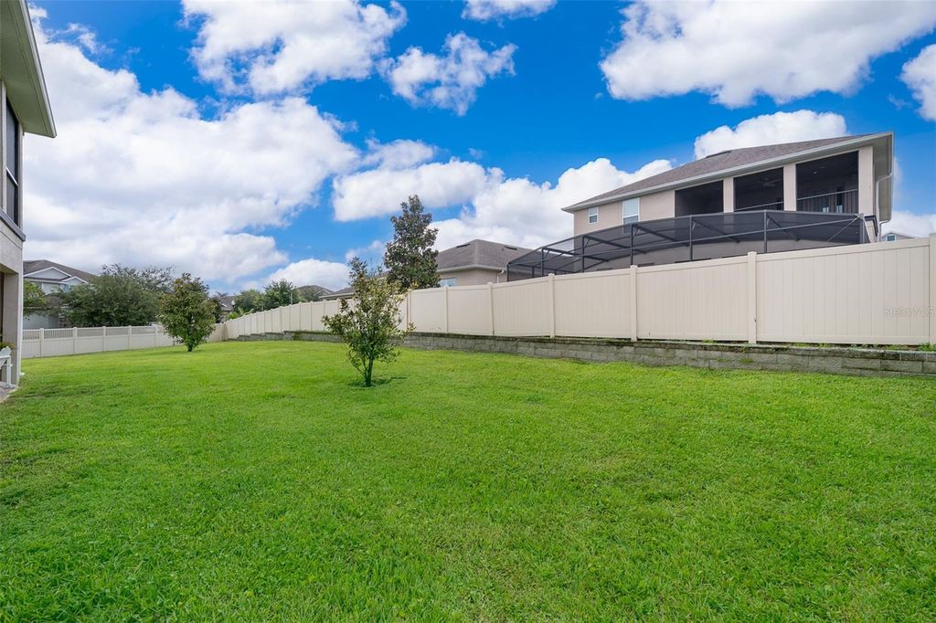 Image 41 of property listing at 15506 HONEY MANDARIN WAY, Winter Garden, FL 34787