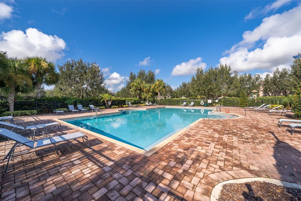 Image 44 of property listing at 15506 HONEY MANDARIN WAY, Winter Garden, FL 34787